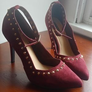 Wine & Gold-Studded Heels 👠